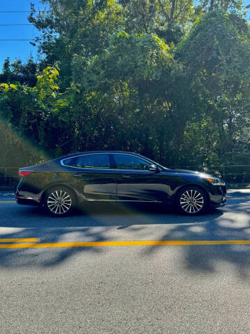 2017 Kia Cadenza Premium