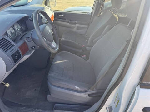 2008 Chrysler Town and Country LX