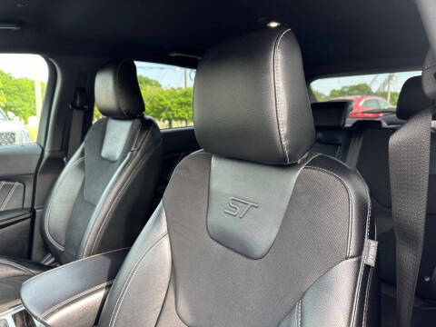 2023 Ford Edge ST
