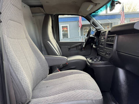 2021 Chevrolet Express 2500