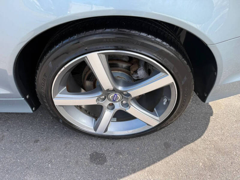 2011 Volvo C70 T5