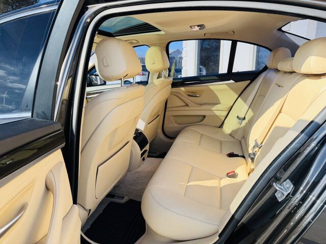 2015 BMW 5 Series 528i