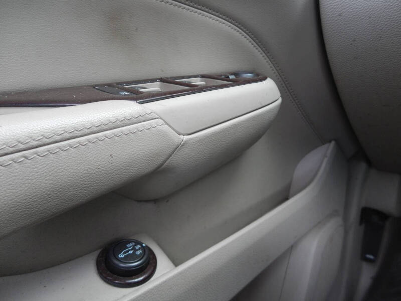 2011 Cadillac SRX Luxury Collection