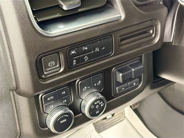 2023 GMC Yukon XL AT4