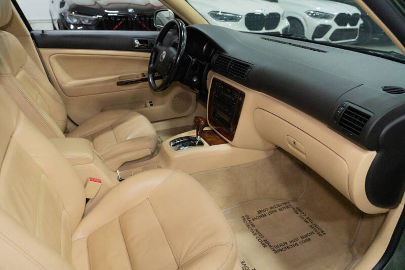 2002 Volkswagen Passat GLX 4Motion
