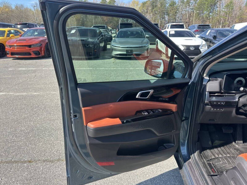 2024 Kia Carnival SX Prestige