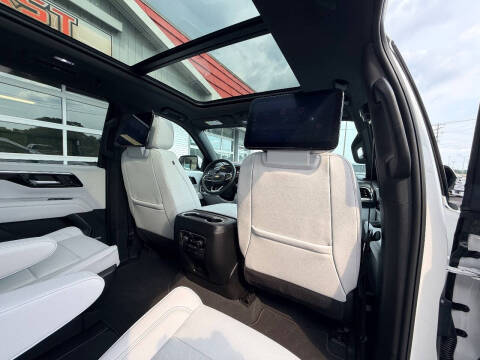 2025 Chevrolet Suburban Premier