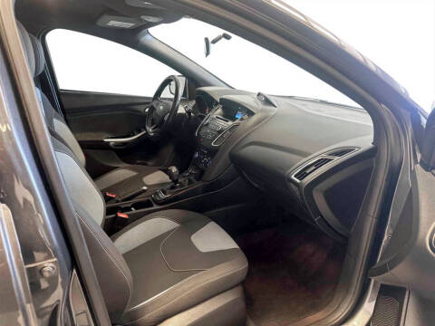 2017 Ford Focus ST