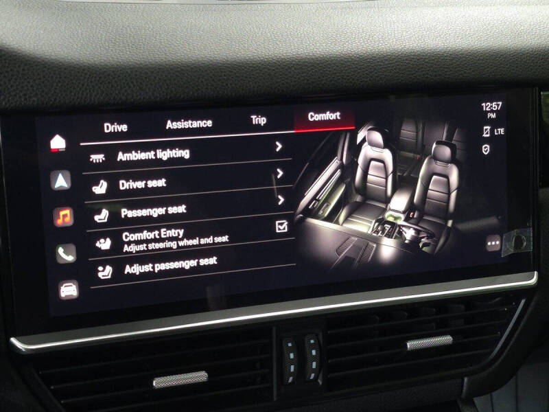 2023 Porsche Cayenne Platinum Edition