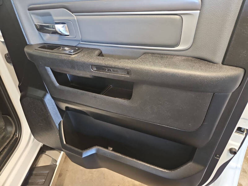 2023 RAM 1500 Classic SLT