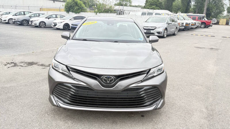 2020 Toyota Camry LE