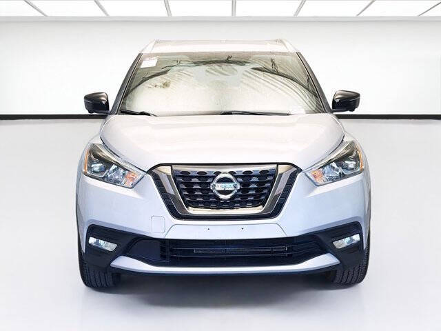 2019 Nissan Kicks SR