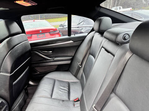 2012 BMW 5 Series 550i