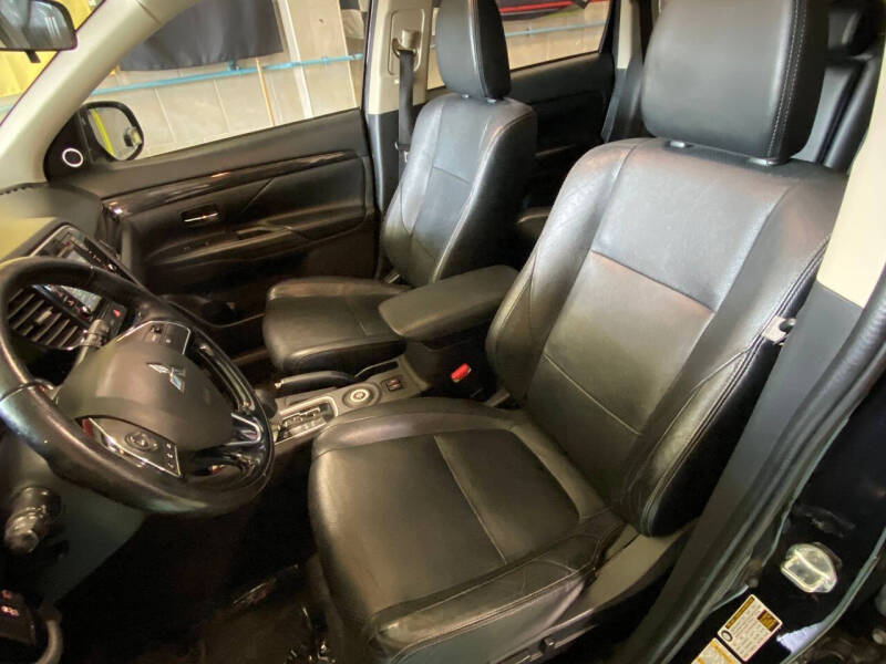 2016 Mitsubishi Outlander SEL