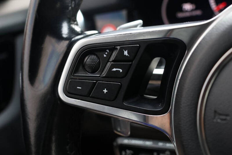 2020 Porsche Cayenne S Coupe