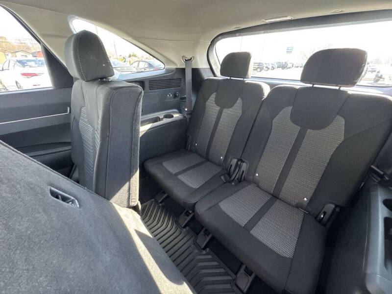 2025 Kia Sorento LX