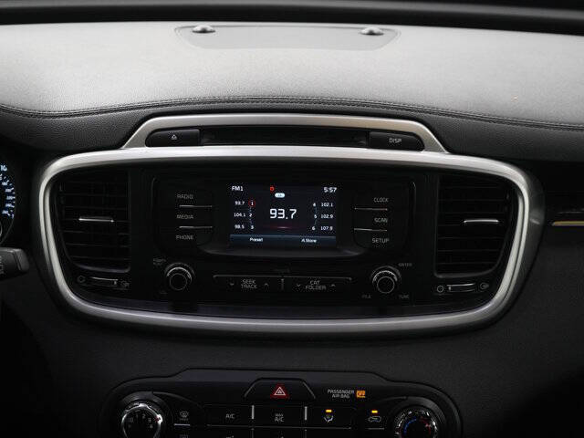 2017 Kia Sorento LX