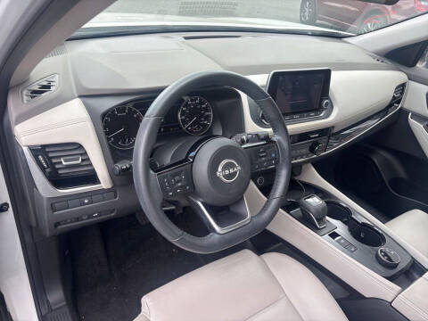 2023 Nissan Rogue SL