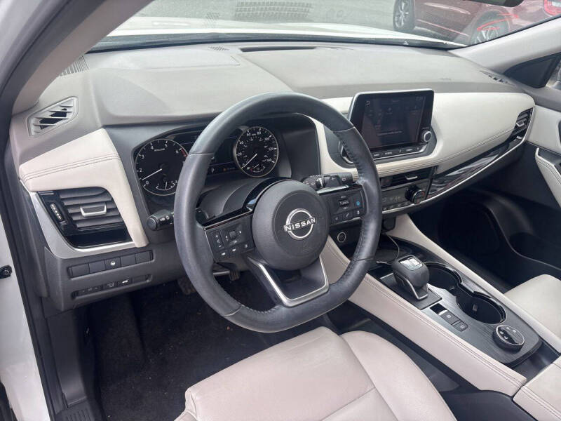2023 Nissan Rogue SL