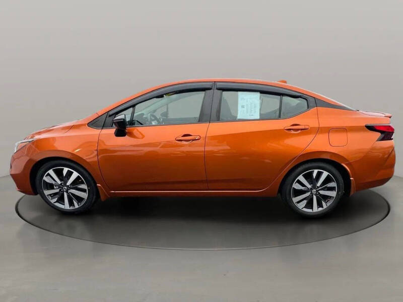 2021 Nissan Versa SR