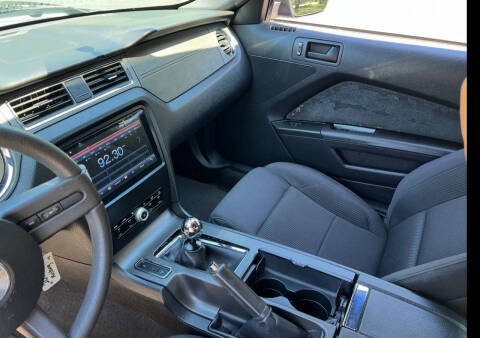 2012 Ford Mustang V6 Premium