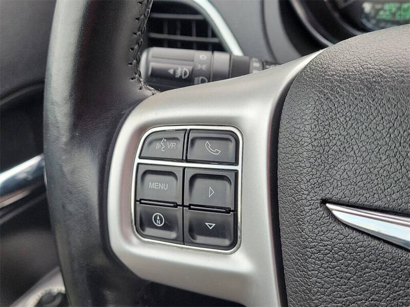 2012 Chrysler 200 Limited