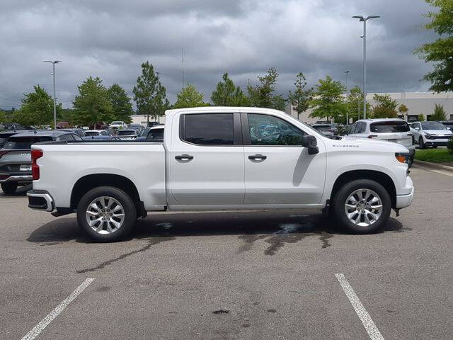 2025 Chevrolet Silverado 1500 Custom