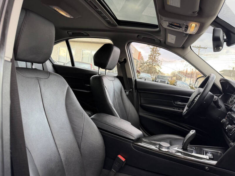 2018 BMW 3 Series 320i xDrive