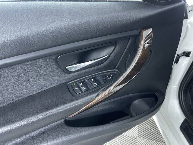 2015 BMW 3 Series 320i xDrive