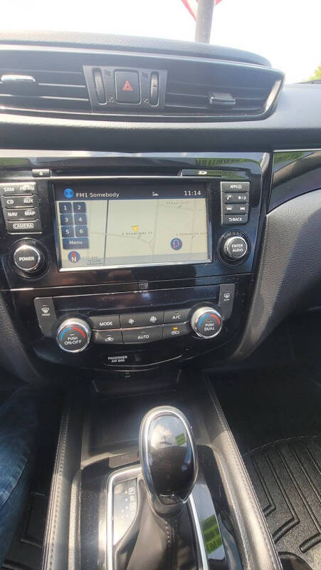 2017 Nissan Rogue Sport SL