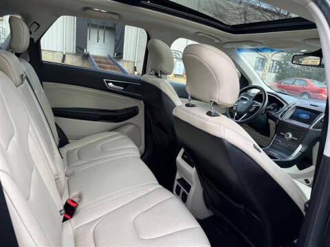 2019 Ford Edge Titanium