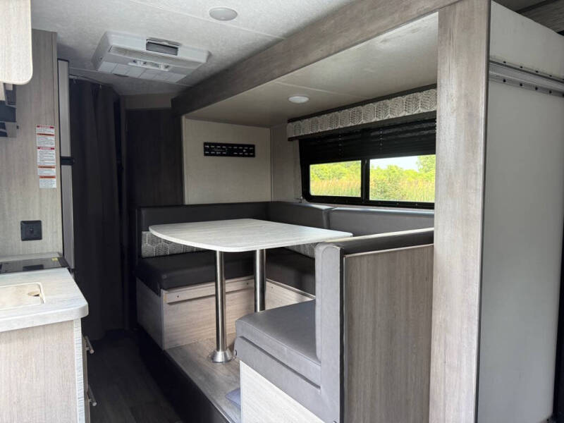 2022 Coachmen RV Catalina