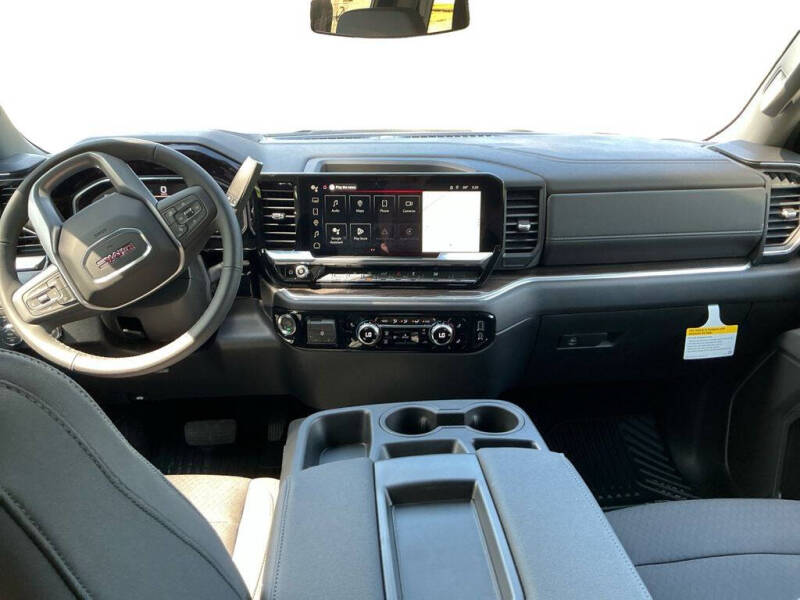 2026 GMC Sierra 1500 Elevation Standard