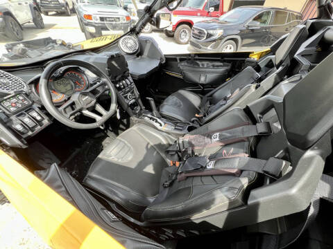 2018 Can-Am MAVERIC X3