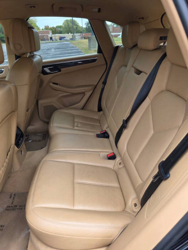 2015 Porsche Macan S