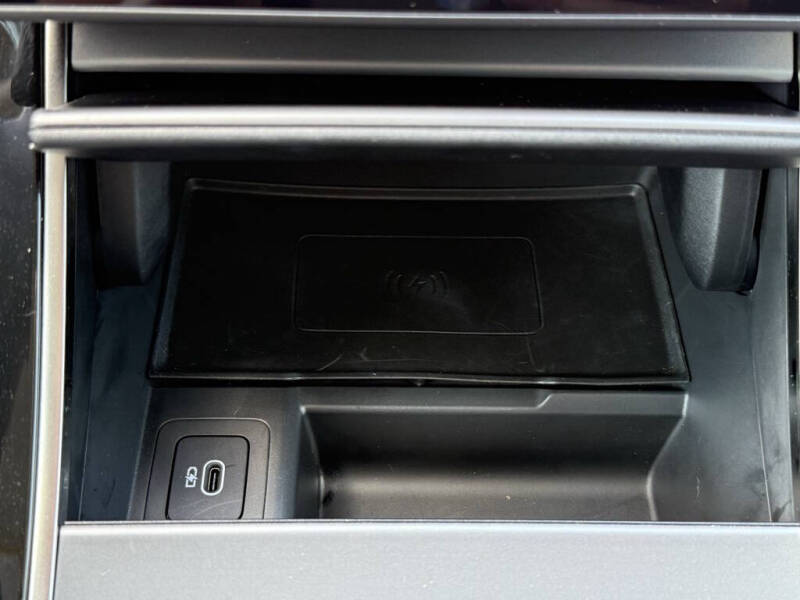 2025 Land Rover Range Rover Evoque P250 Dynamic SE