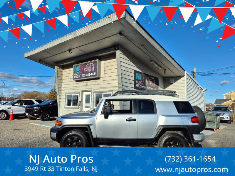 2007 Toyota FJ Cruiser Base's photo