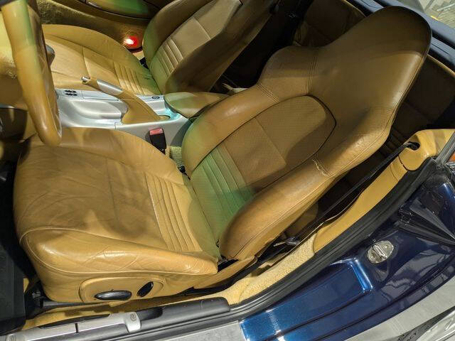 2000 Porsche 911 Carrera 4