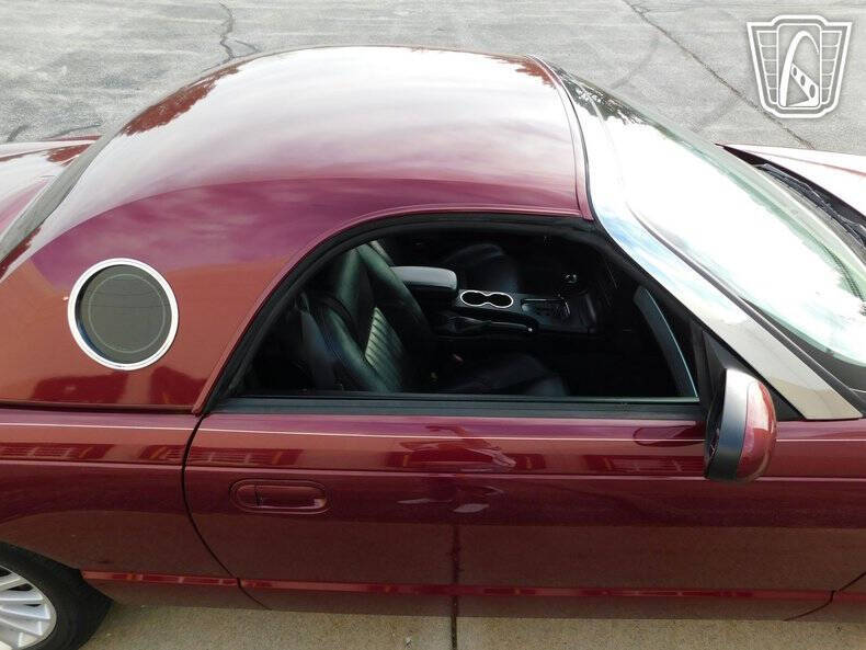 2004 Ford Thunderbird Deluxe