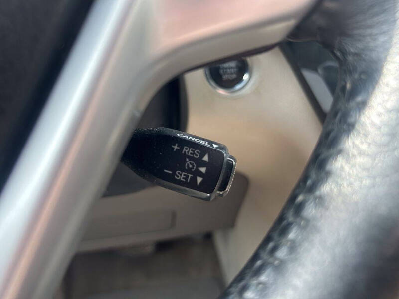 2017 Toyota Sienna XLE Premium 8-Passenger