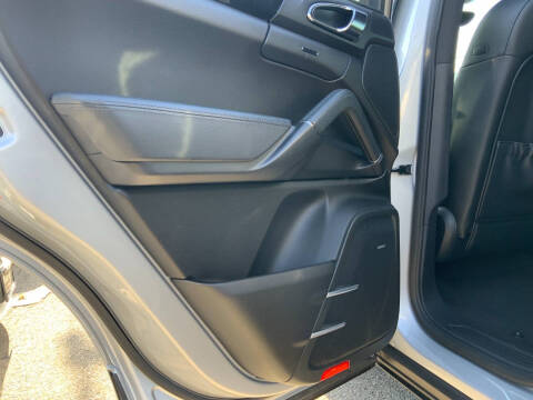 2012 Porsche Cayenne Tiptronic