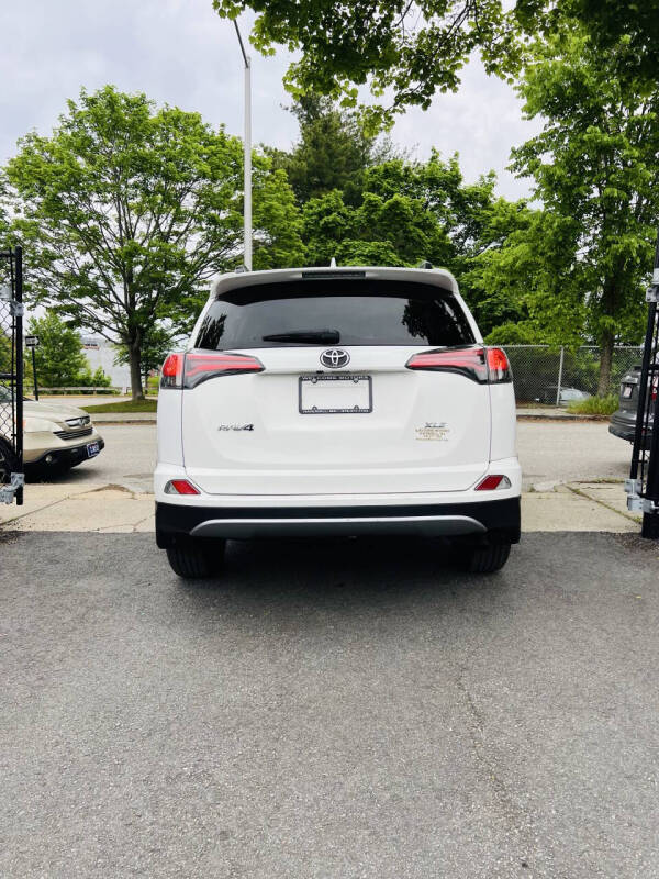 2018 Toyota RAV4 XLE