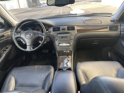 2004 Lexus ES 330