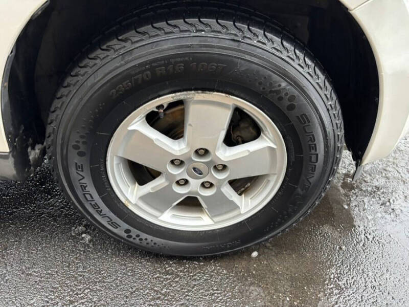 2009 Ford Escape XLT