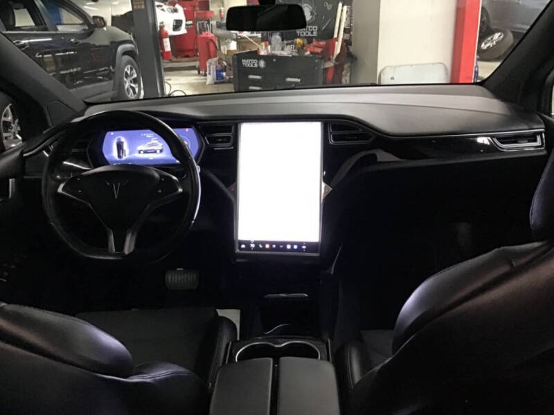 2016 Tesla Model X 75D