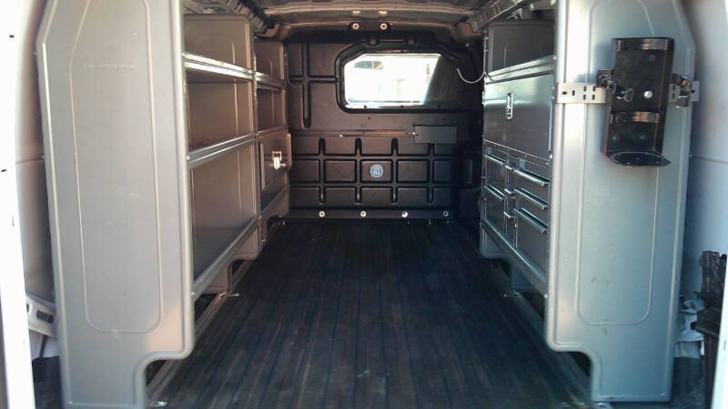 2023 GMC Savana 2500