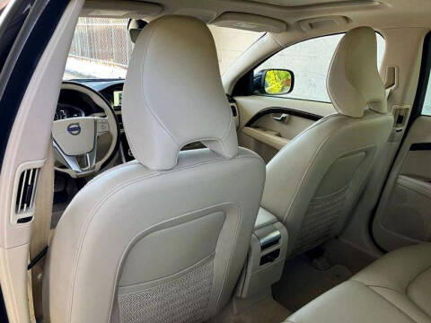 2016 Volvo XC70 T5 Premier