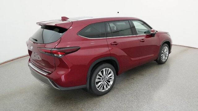 2026 Toyota Highlander Platinum