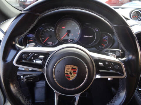 2016 Porsche Cayenne S