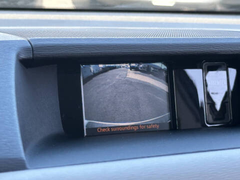 2014 Toyota Sienna SE 8-Passenger